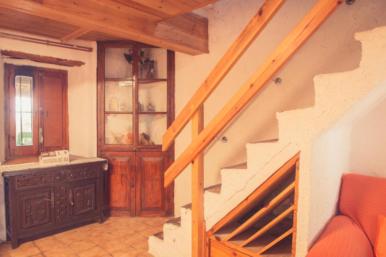 Complex Rural Can Caubet Berga Exterior foto
