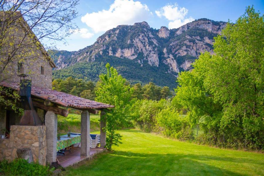 Complex Rural Can Caubet Berga Exterior foto