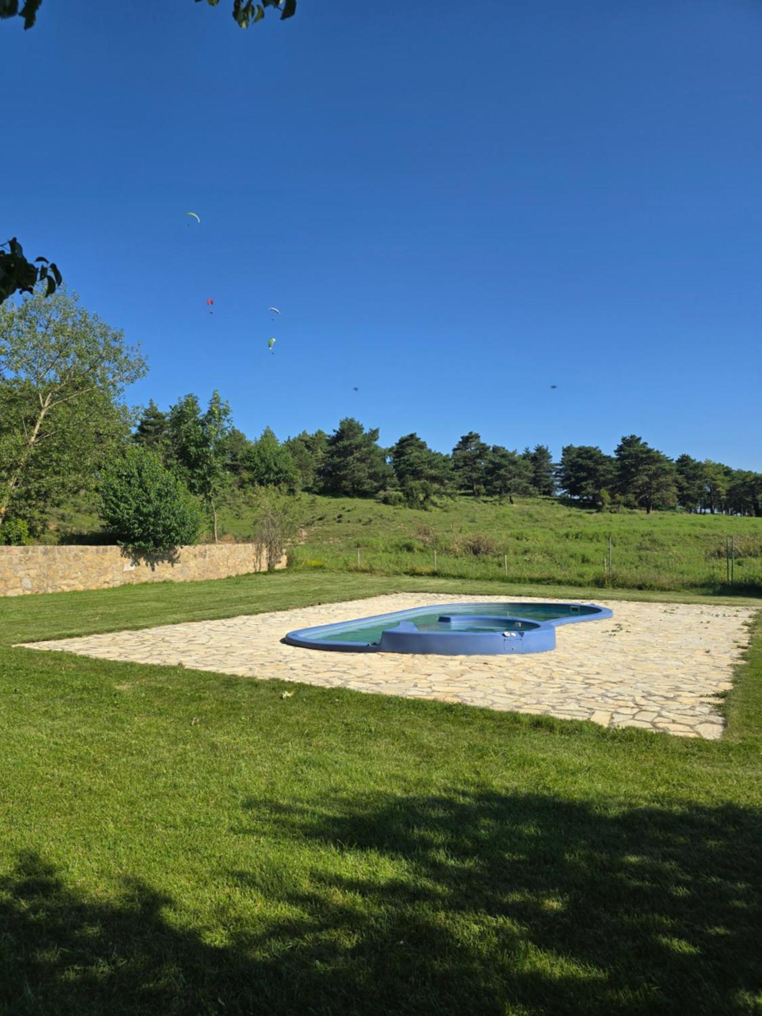 Complex Rural Can Caubet Berga Exterior foto